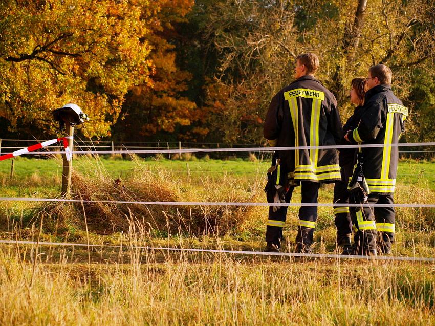 Kleinflugzeug abgestuerzt Sankt Augustin Meindorf P129.JPG